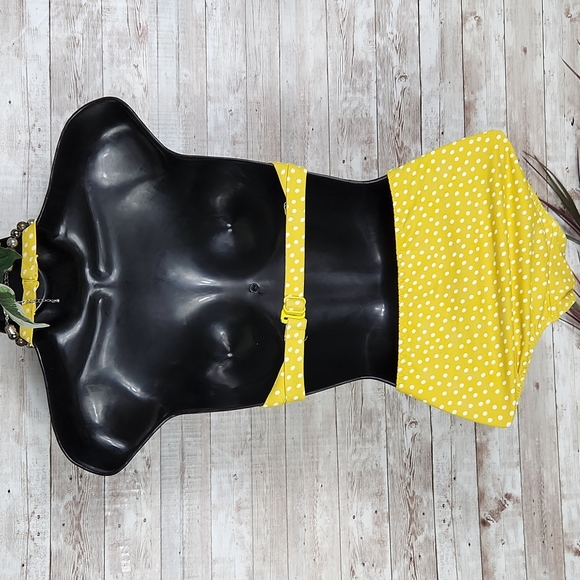 Land's End woman's size 4, yellow polka dot bikini - Picture 4 of 7